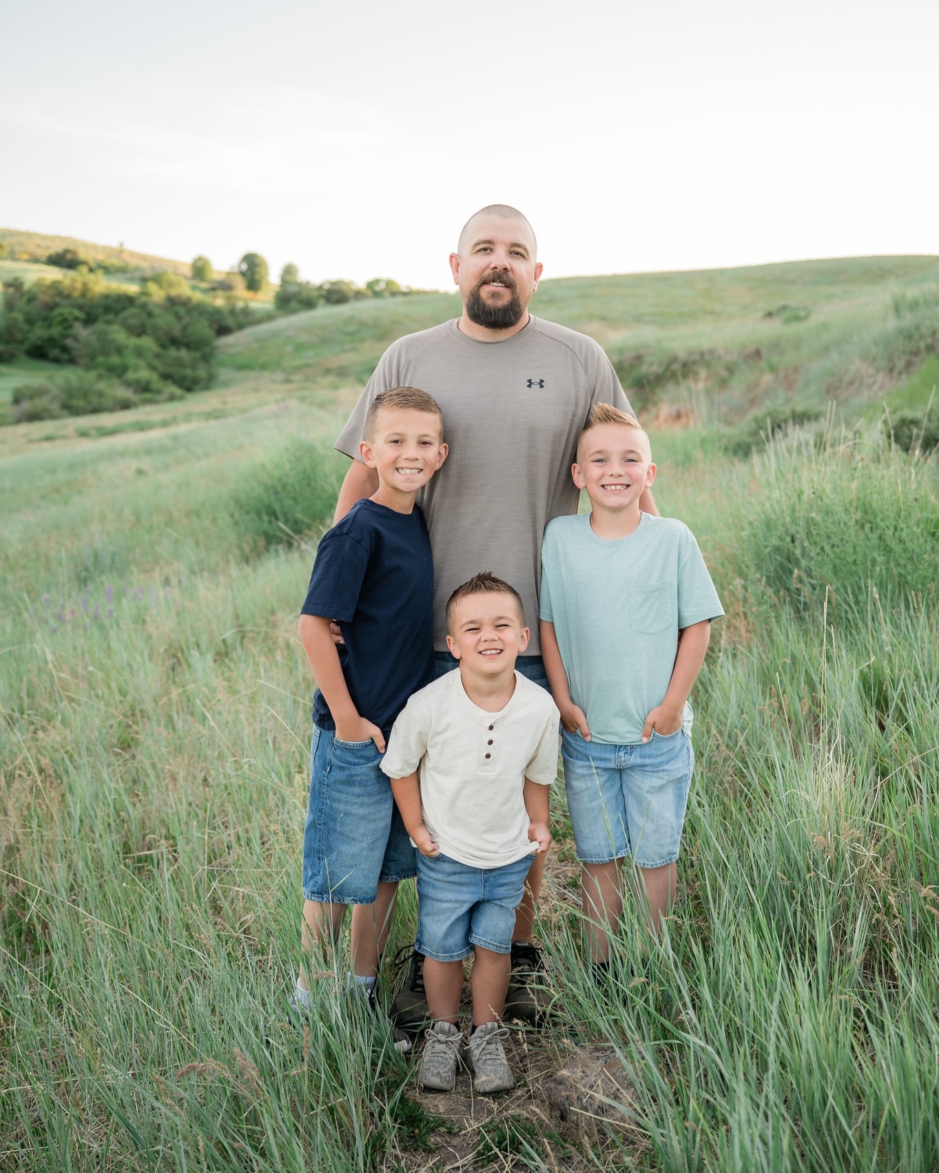 Our Father’s Day Micro Mini Marathon is BACK! 👏📸
These have become one of my FAVORITE yearly sessions and we’ve had so much amazing feedback from families who love getting updated photos with Dad without a huge time commitment ❤️
These quick and easy sessions are perfect for:
👨 Dad + all the kids
👴 Grandpa + kids or grandkids
📷 Group + individual photos with Dad
🗓 Wednesday, June 17
⏰ 6:30–8:00 PM
💲 Only $25 + tax
✨ Optional MOM adder available for just $10!
(After booking your Father’s Day session, Venmo $10 to @staceyhansenphoto with your name + “Mom adder”)
These spots always go QUICK, so don’t wait!
Book here:
https://staceyhansenphotography.hbportal.co/public/6a0ddd5dc021048bbc4c215f
#CacheValleyPhotographer #FathersDayMiniSessions #LoganUtahPhotographer #FamilyPhotos #StaceyHansenPhotography